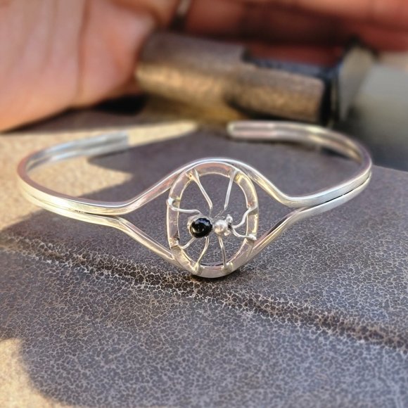 Native American signed Dean 925 sterling silver handmade spider onyx web bracele - Picture 8 of 16